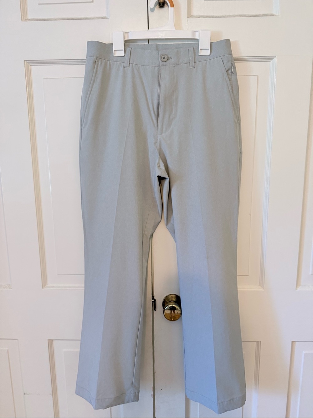 Roundtree & Yorke Men's Light Gray Straight-Leg Dress Pants